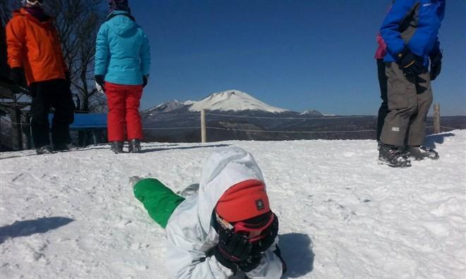 滑雪初学者刹车技巧（轻松掌握）