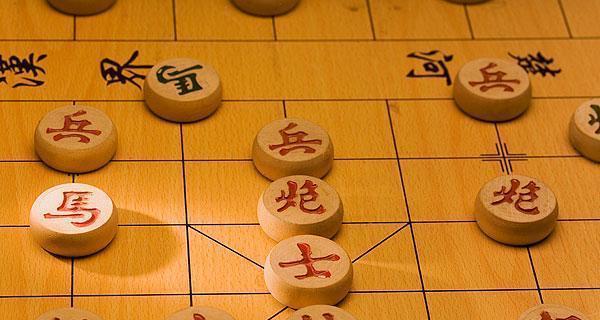 国际象棋布局与技巧（掌握棋盘布局的关键技巧）