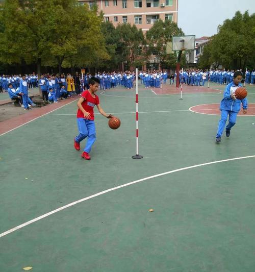 篮球运球与投球技巧（提高技术能力）