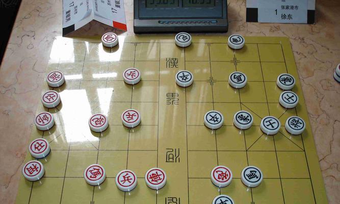 象棋大师实战技巧（精益求精从高手到大师）