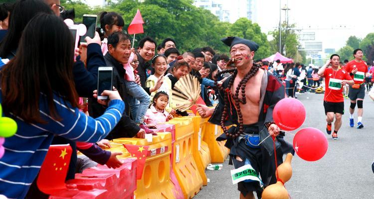 初跑半程马拉松攻略（关键在技巧动作）