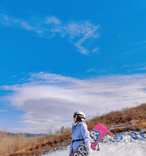 单板滑雪自拍技巧女生必知（轻松掌握独立自拍传递精彩）