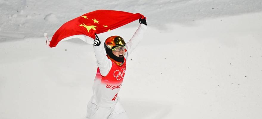 飞越冰雪世界（以冬奥会滑雪空中技巧男子为例）