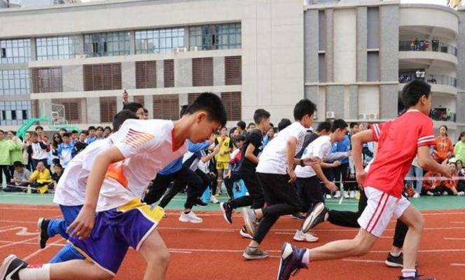 下雨天如何跑步（15个技巧教你如何在雨中跑步）