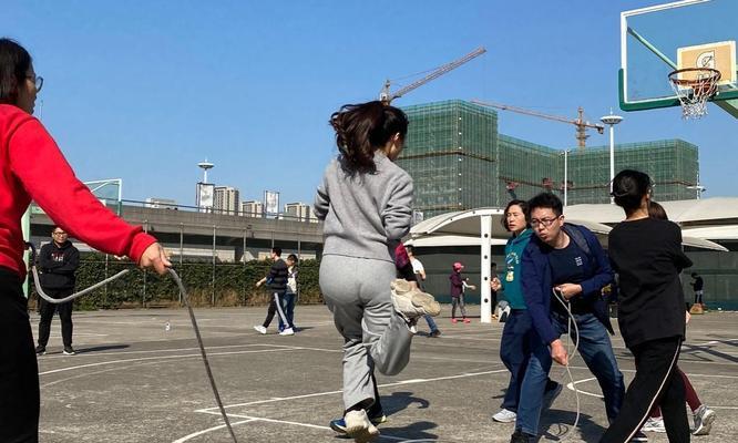 喵喵快跑技巧大全（成为跑得快的猫咪的秘诀）